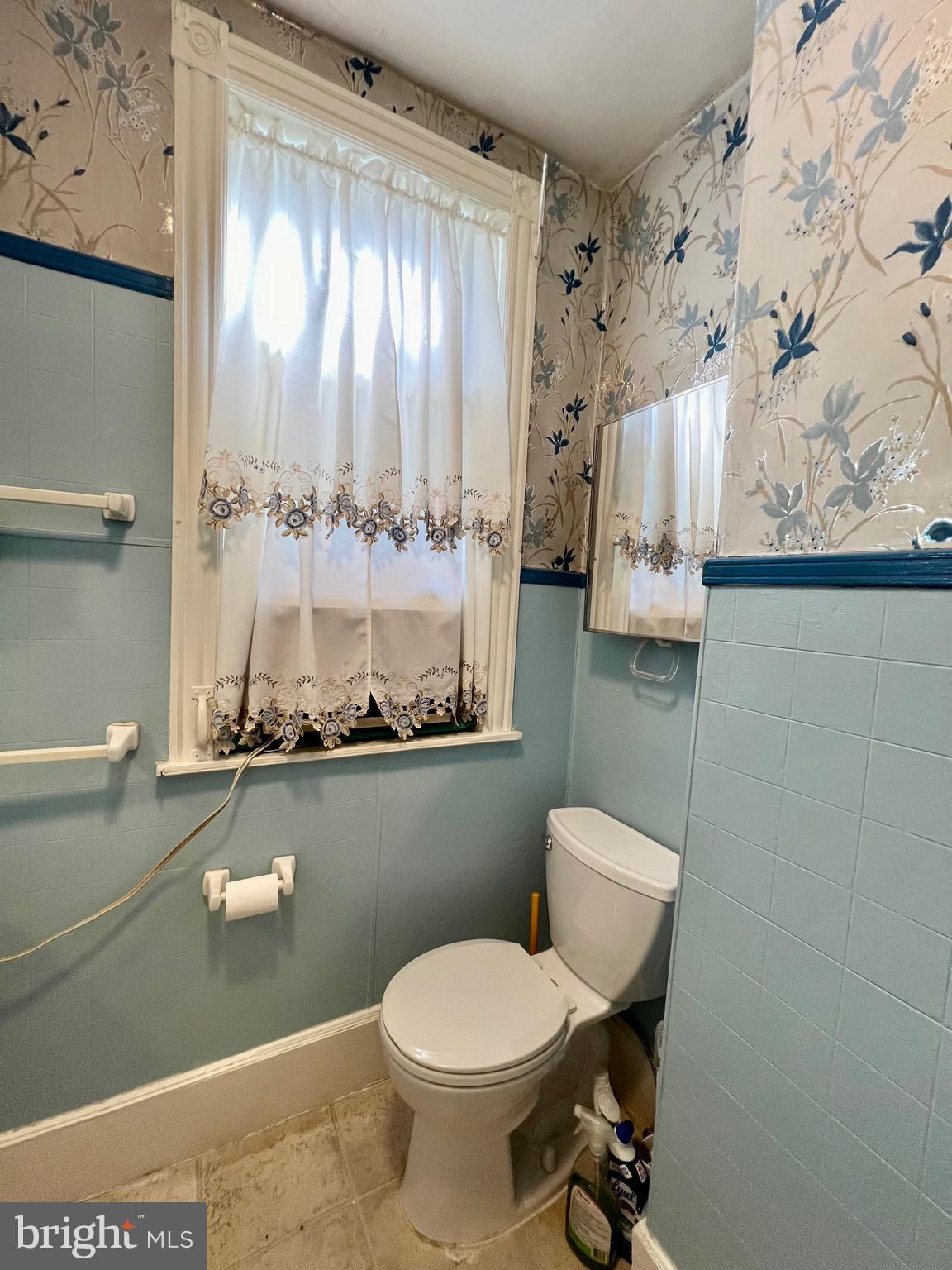 ELMWOOD PARK - Residential