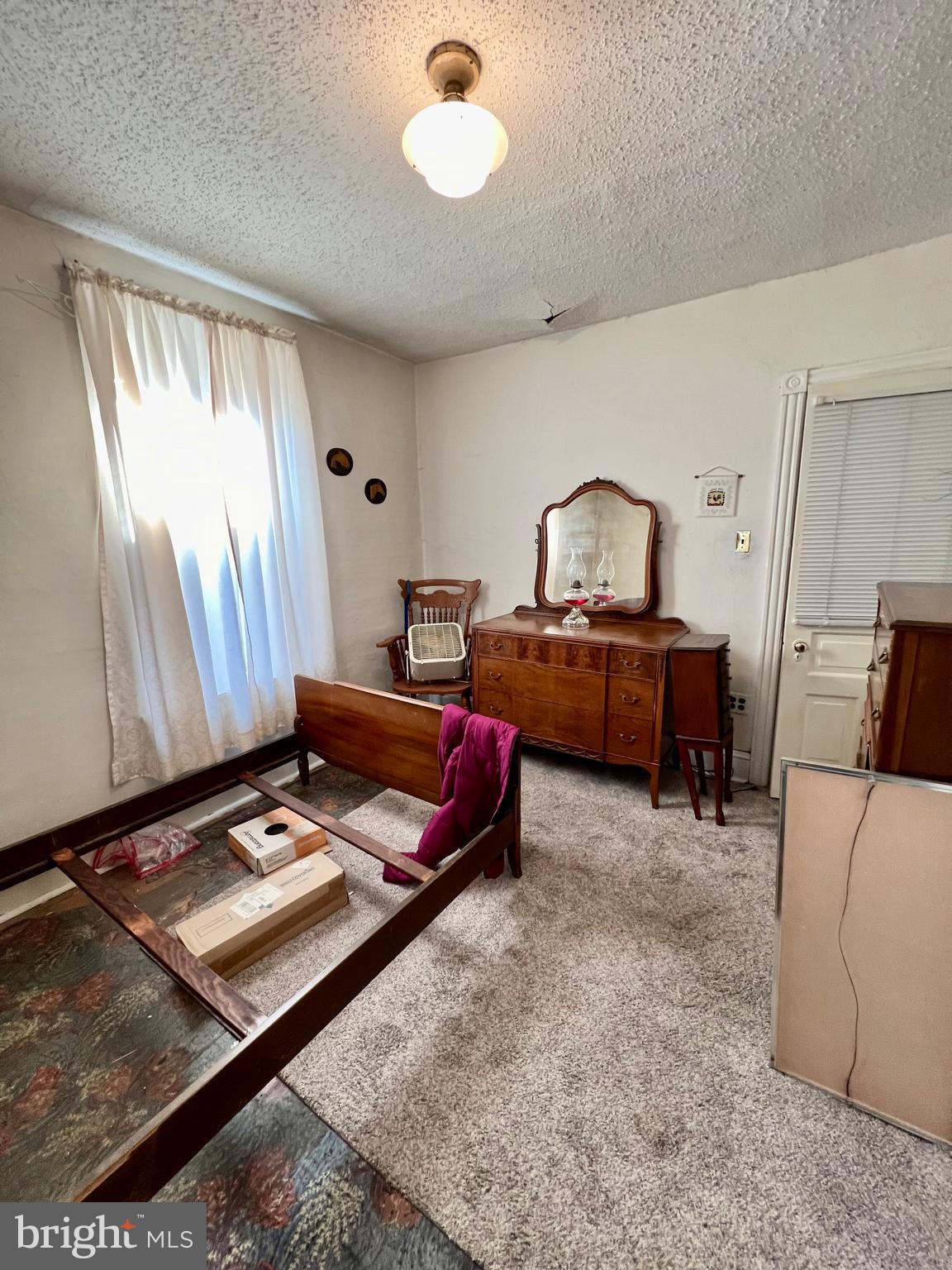 ELMWOOD PARK - Residential