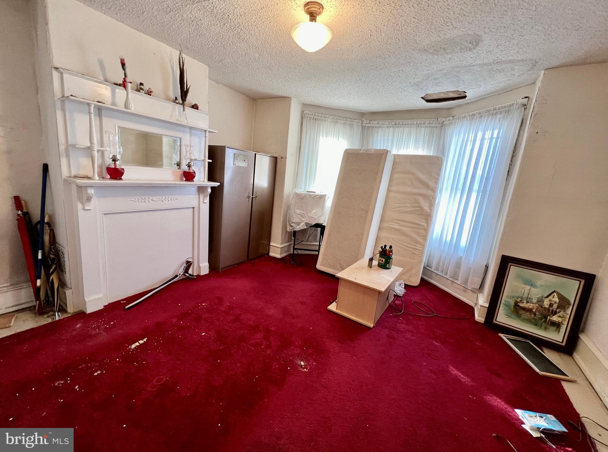 ELMWOOD PARK - Residential