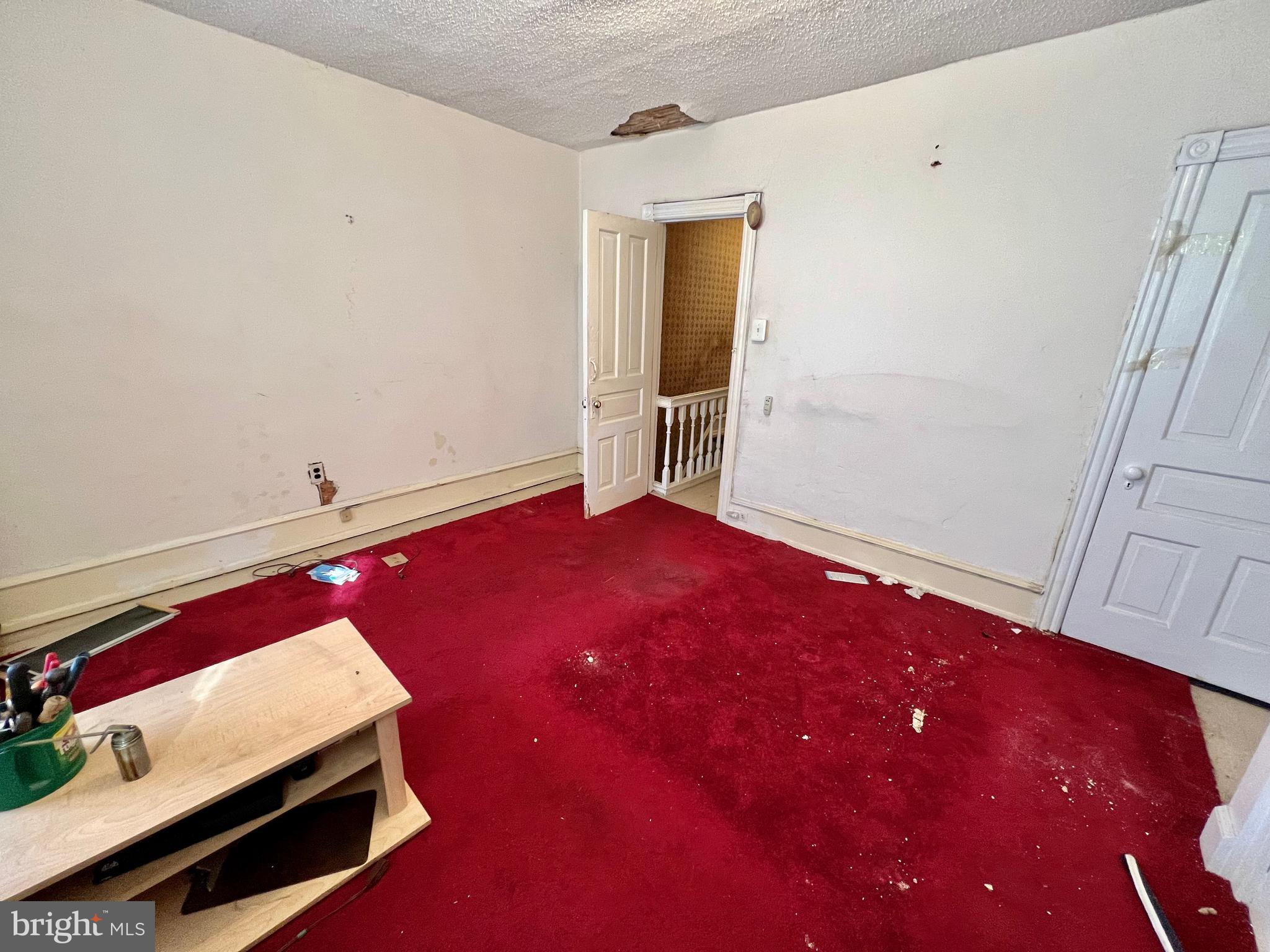 ELMWOOD PARK - Residential