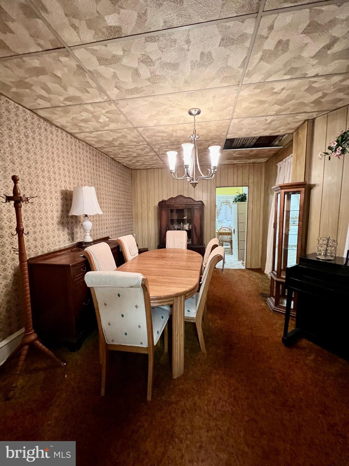 ELMWOOD PARK - Residential