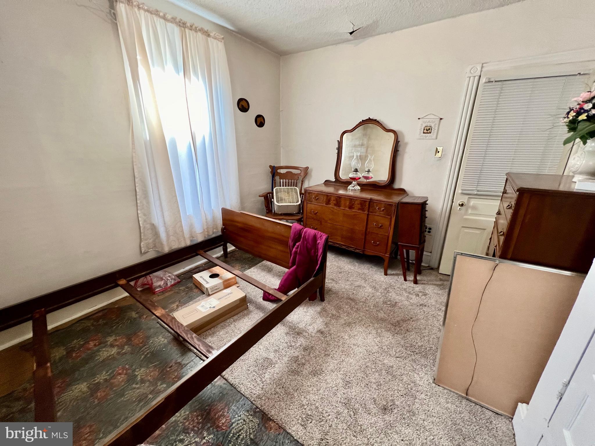 ELMWOOD PARK - Residential