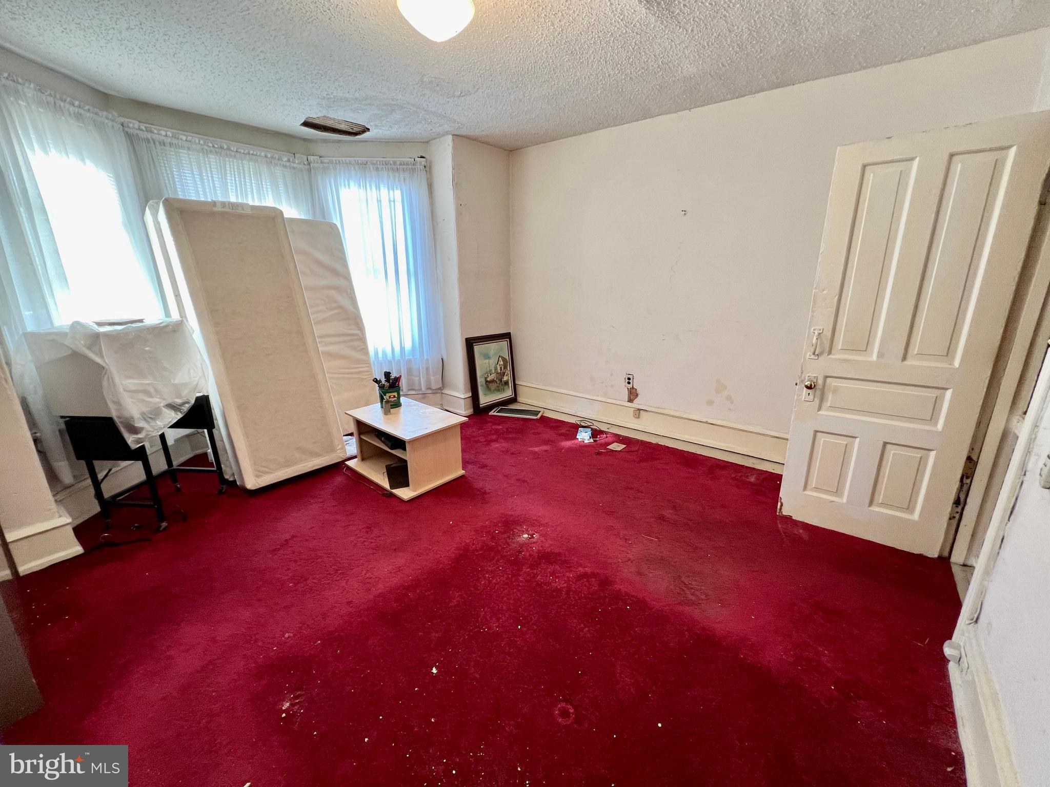 ELMWOOD PARK - Residential