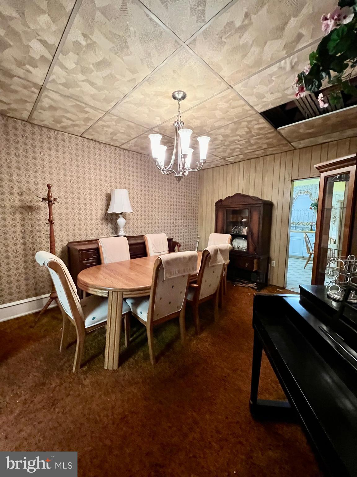 ELMWOOD PARK - Residential