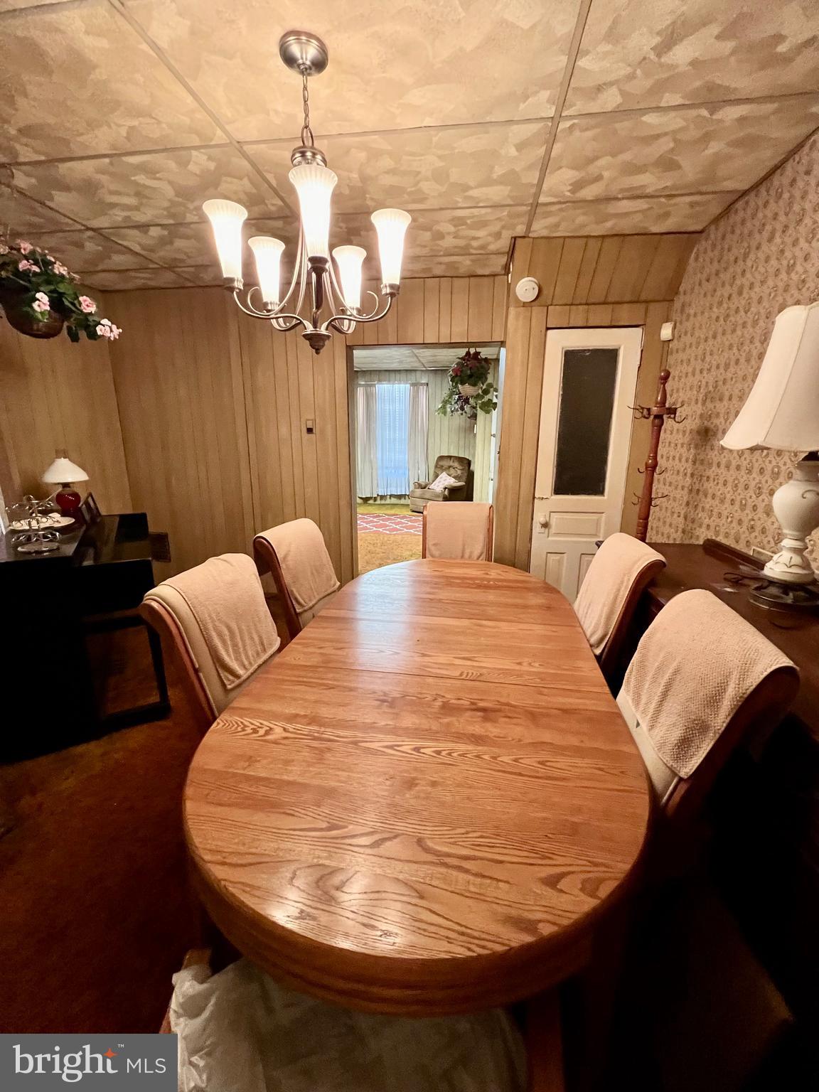 ELMWOOD PARK - Residential