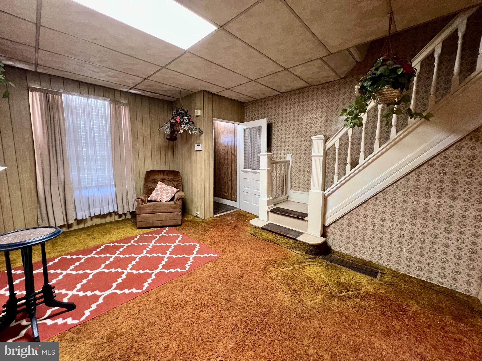 ELMWOOD PARK - Residential