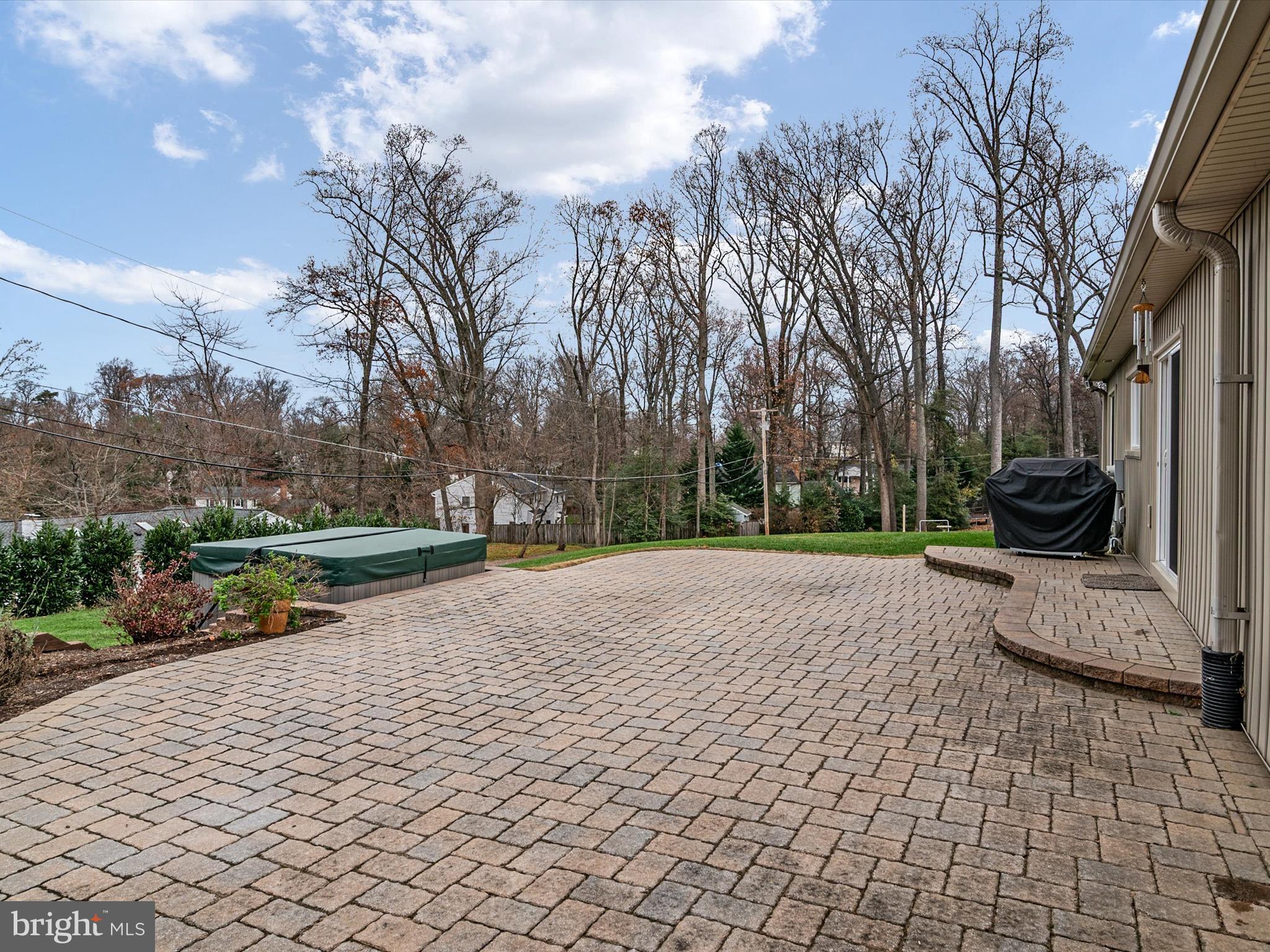 ULMSTEAD ESTATES - Residential