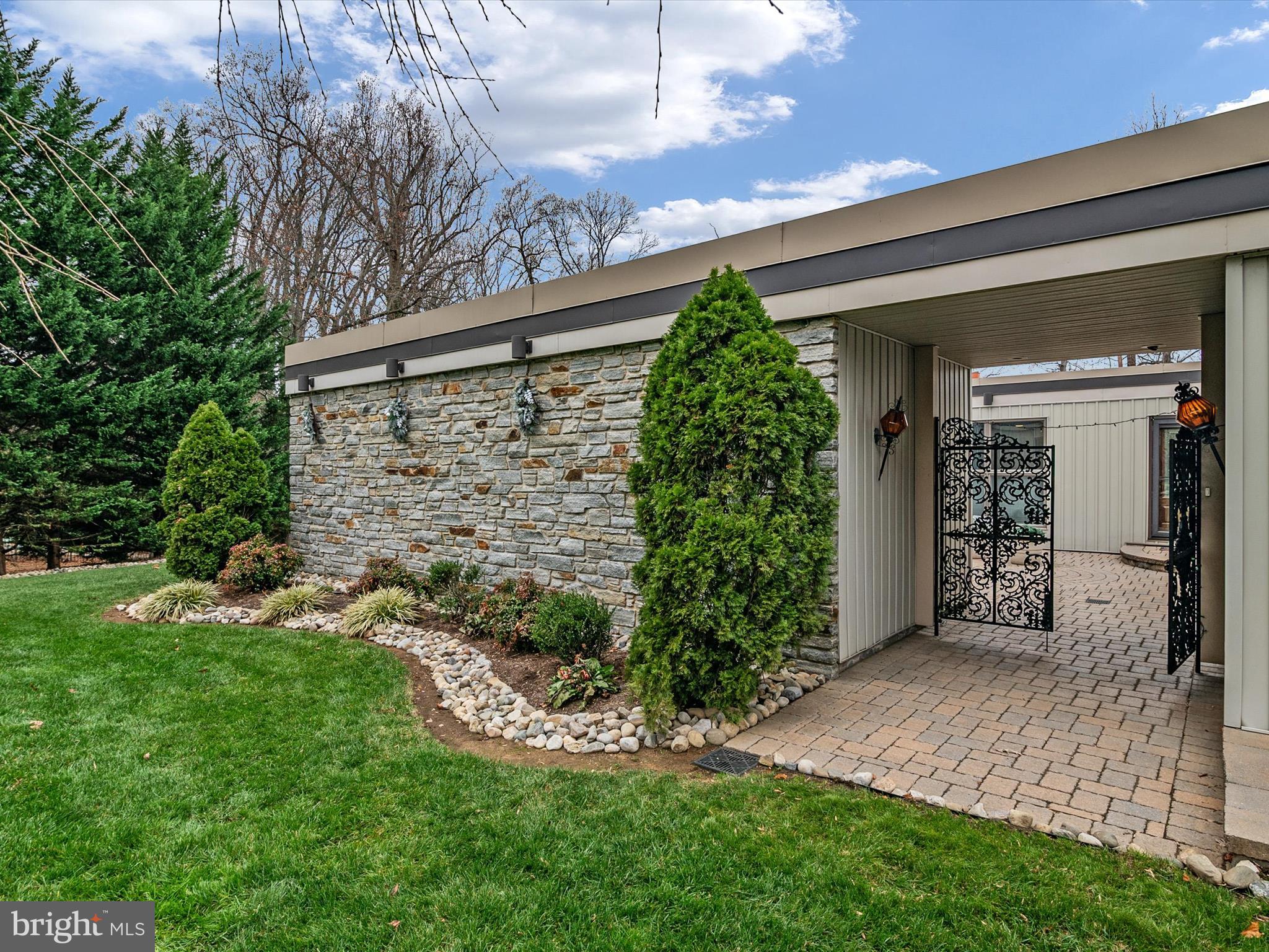 ULMSTEAD ESTATES - Residential