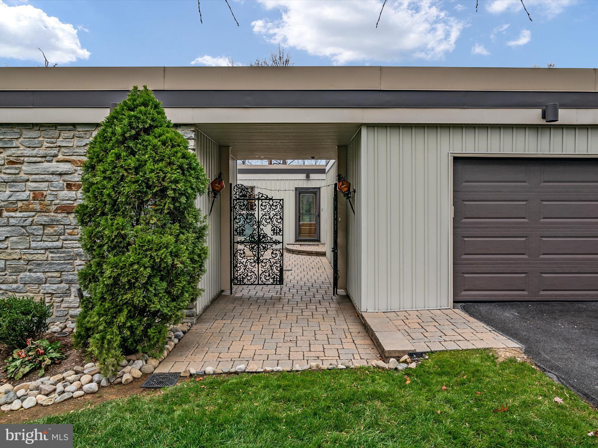 ULMSTEAD ESTATES - Residential