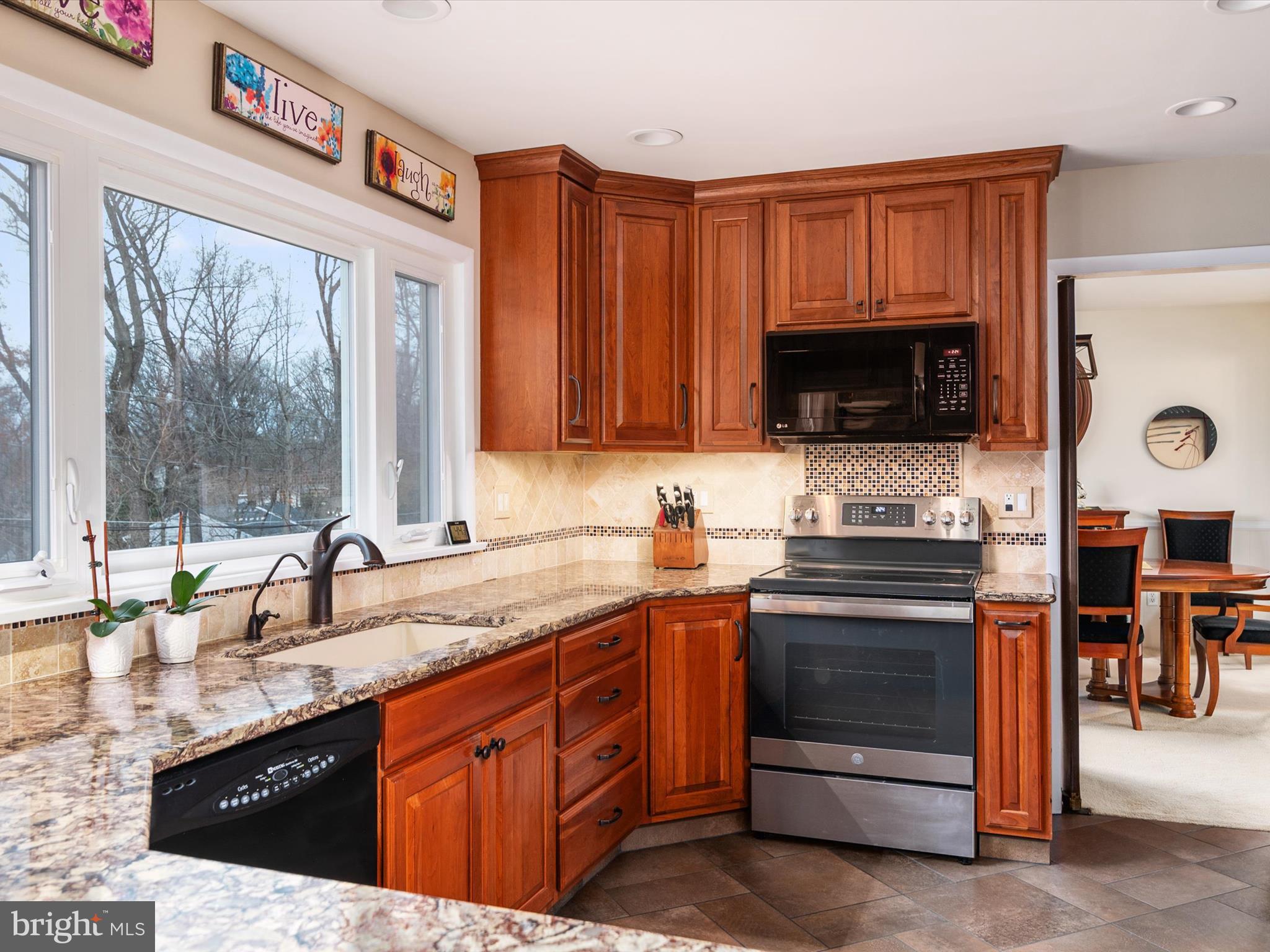 ULMSTEAD ESTATES - Residential