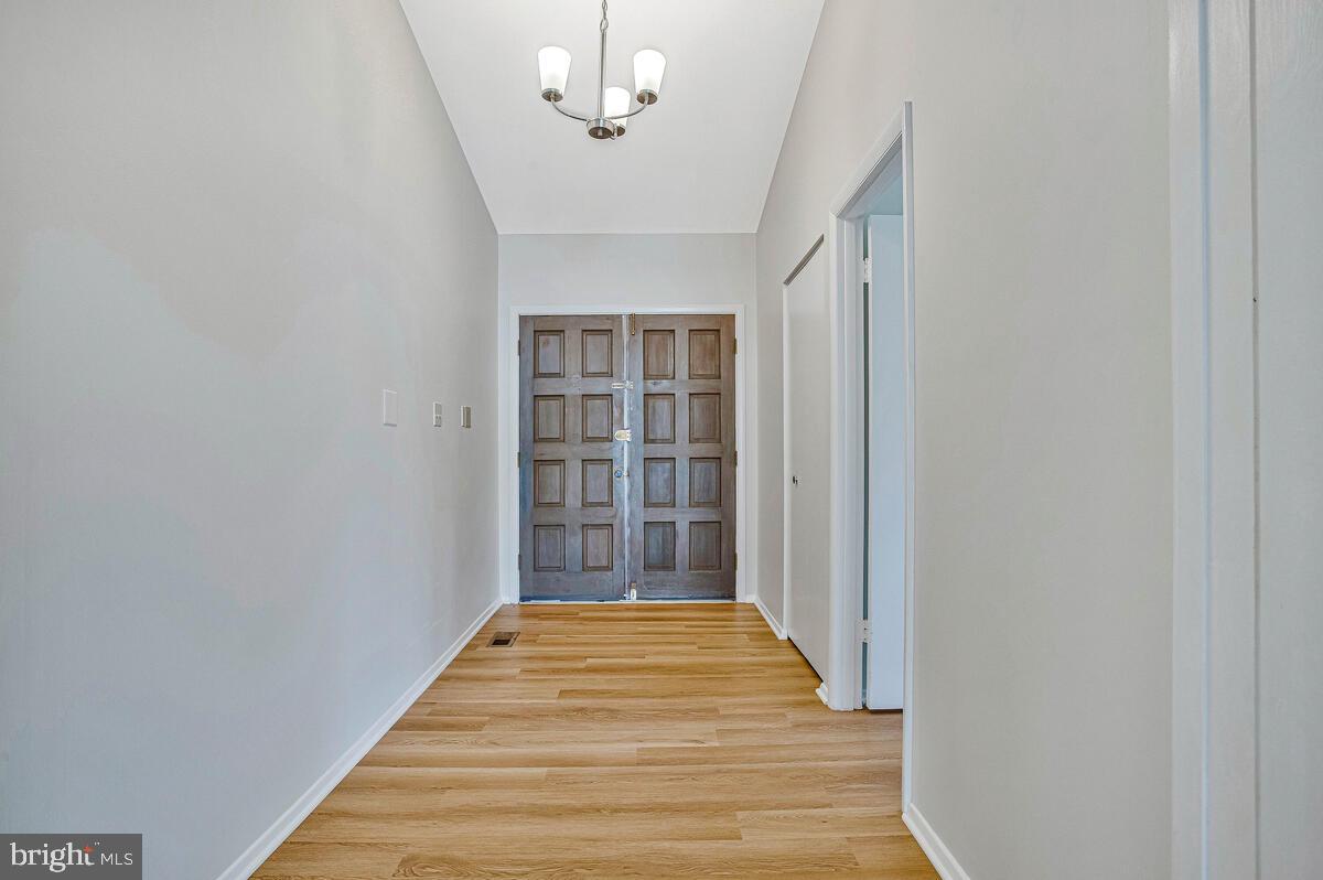 5359 RED LAKE COURT