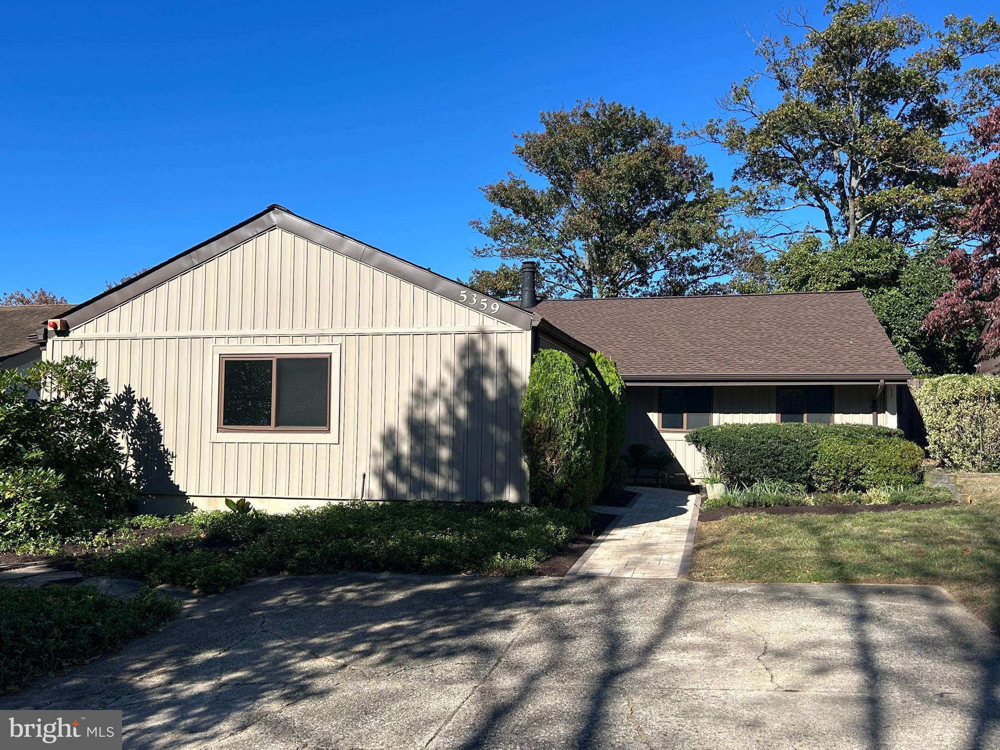5359 RED LAKE COURT
