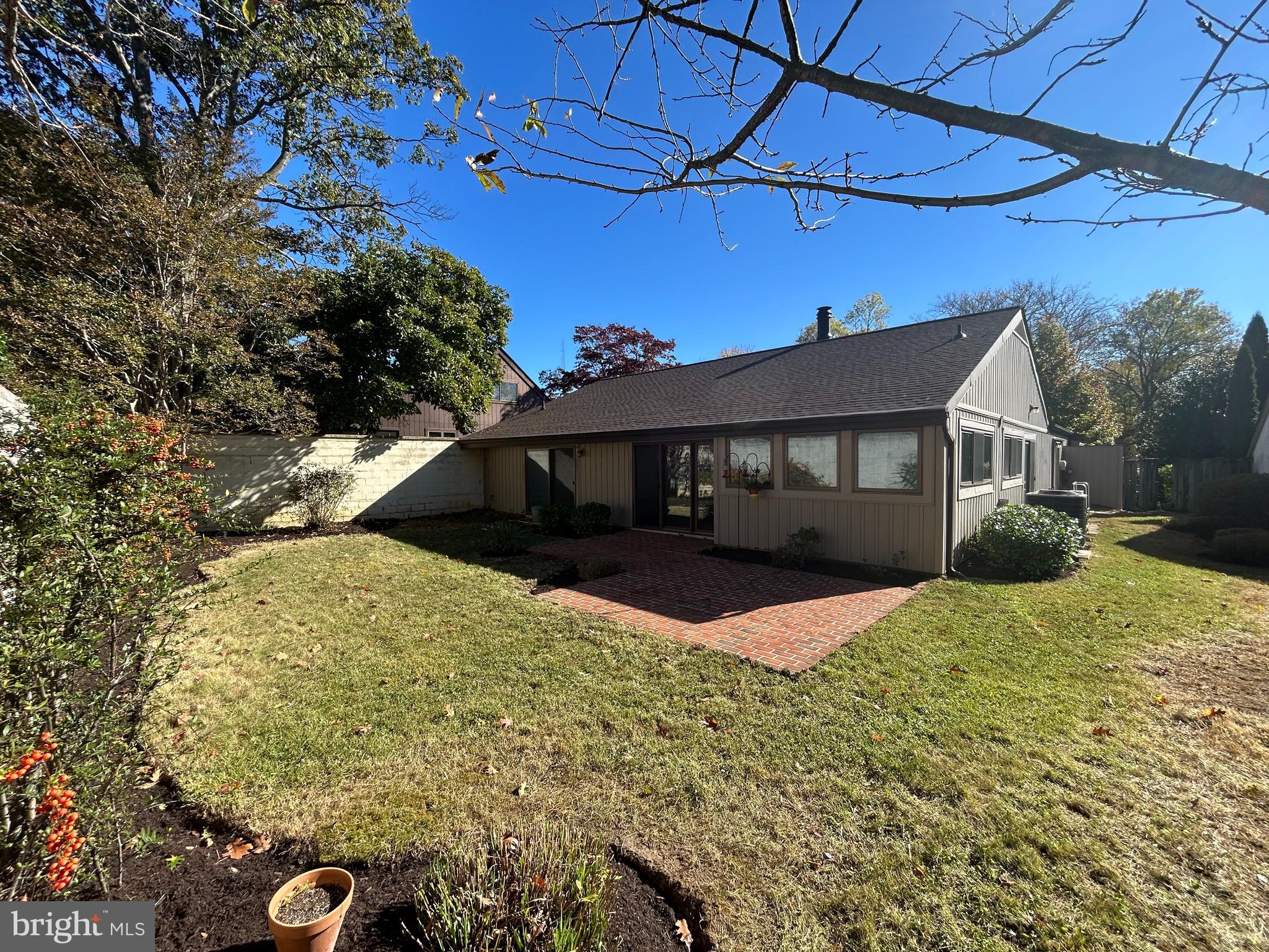 5359 RED LAKE COURT