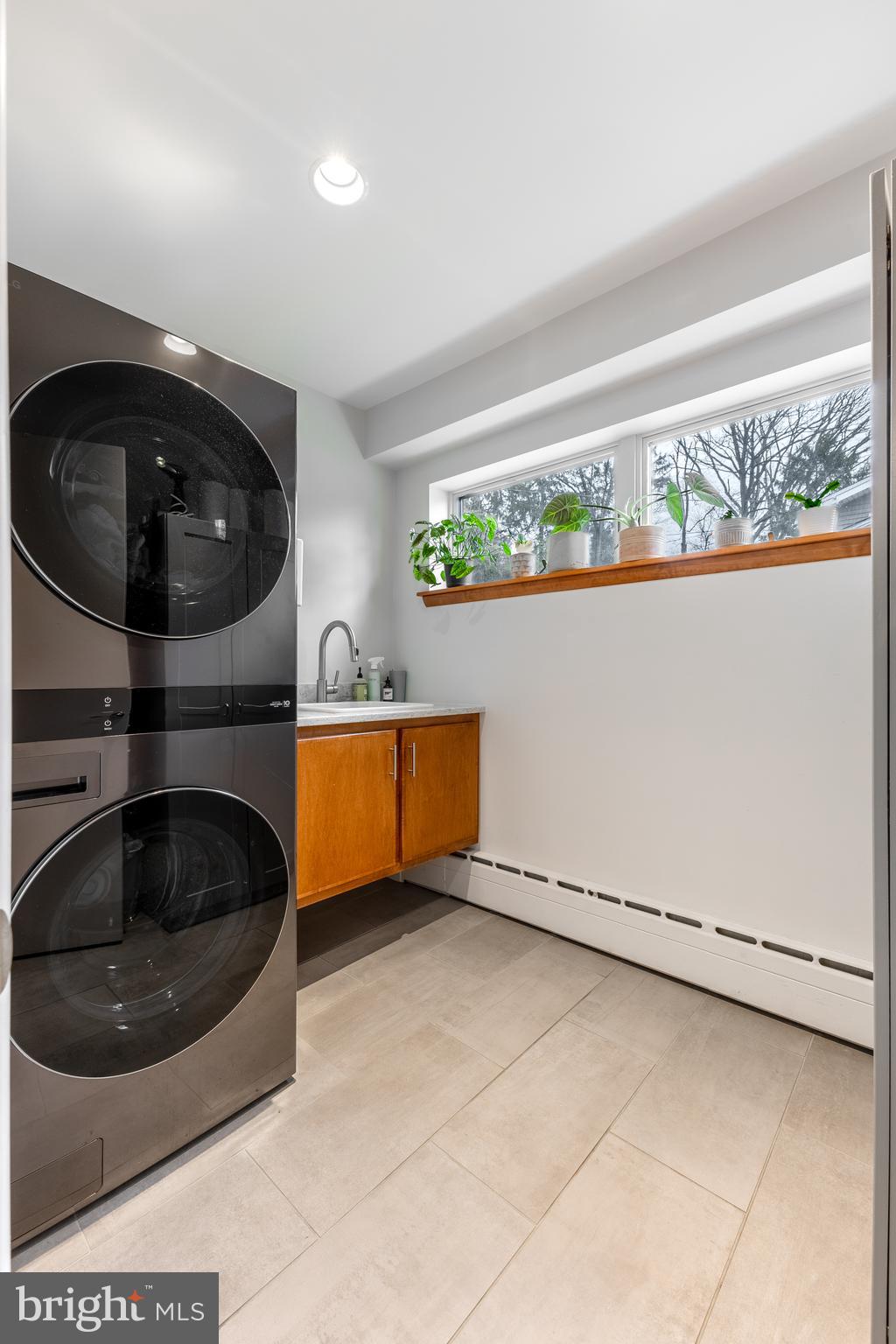 HOLMES-FOSTER - Residential