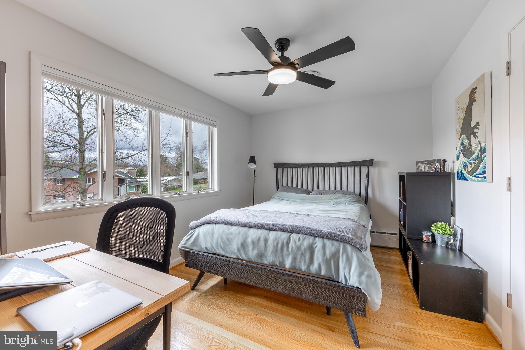 HOLMES-FOSTER - Residential