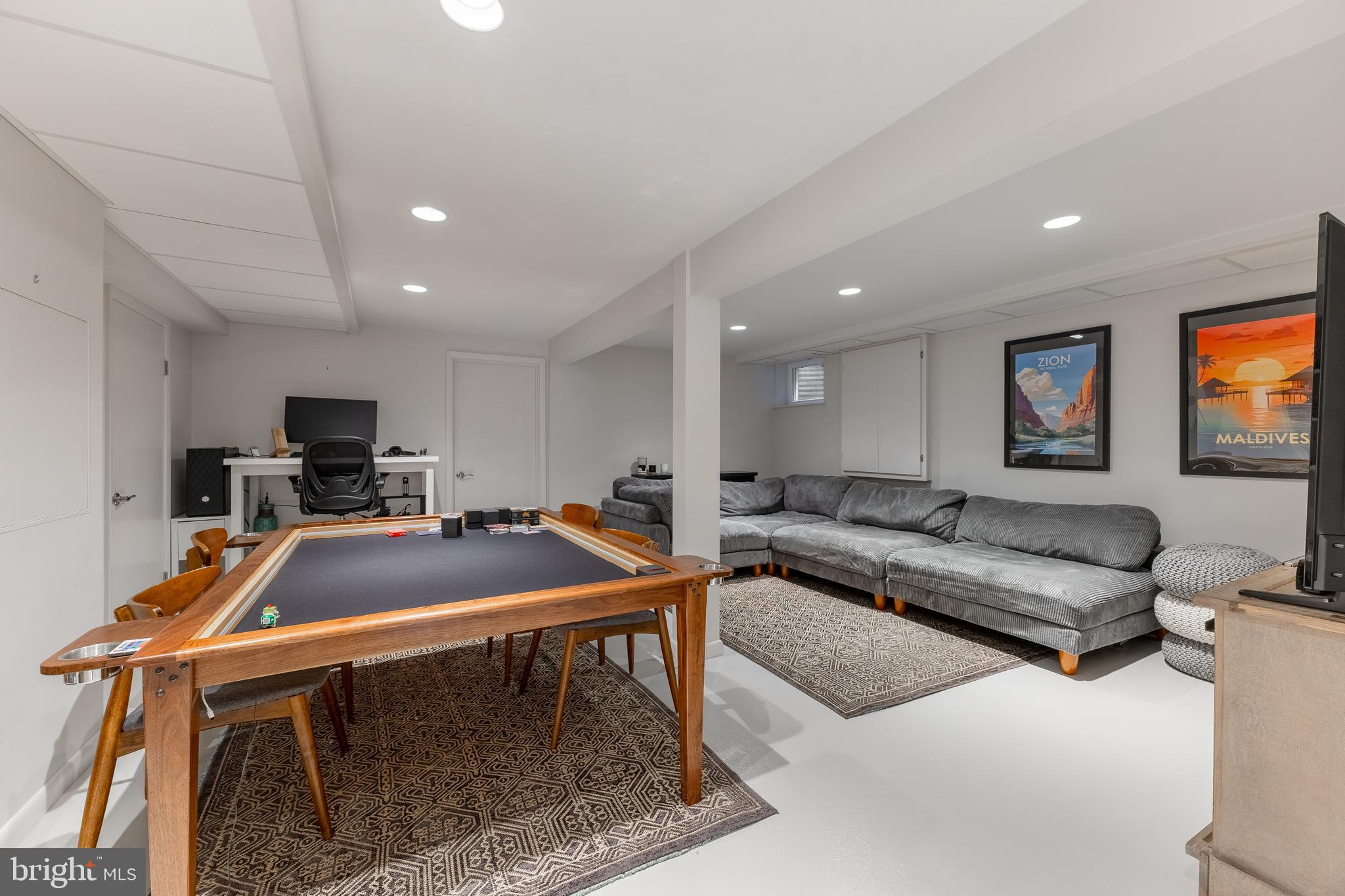 HOLMES-FOSTER - Residential