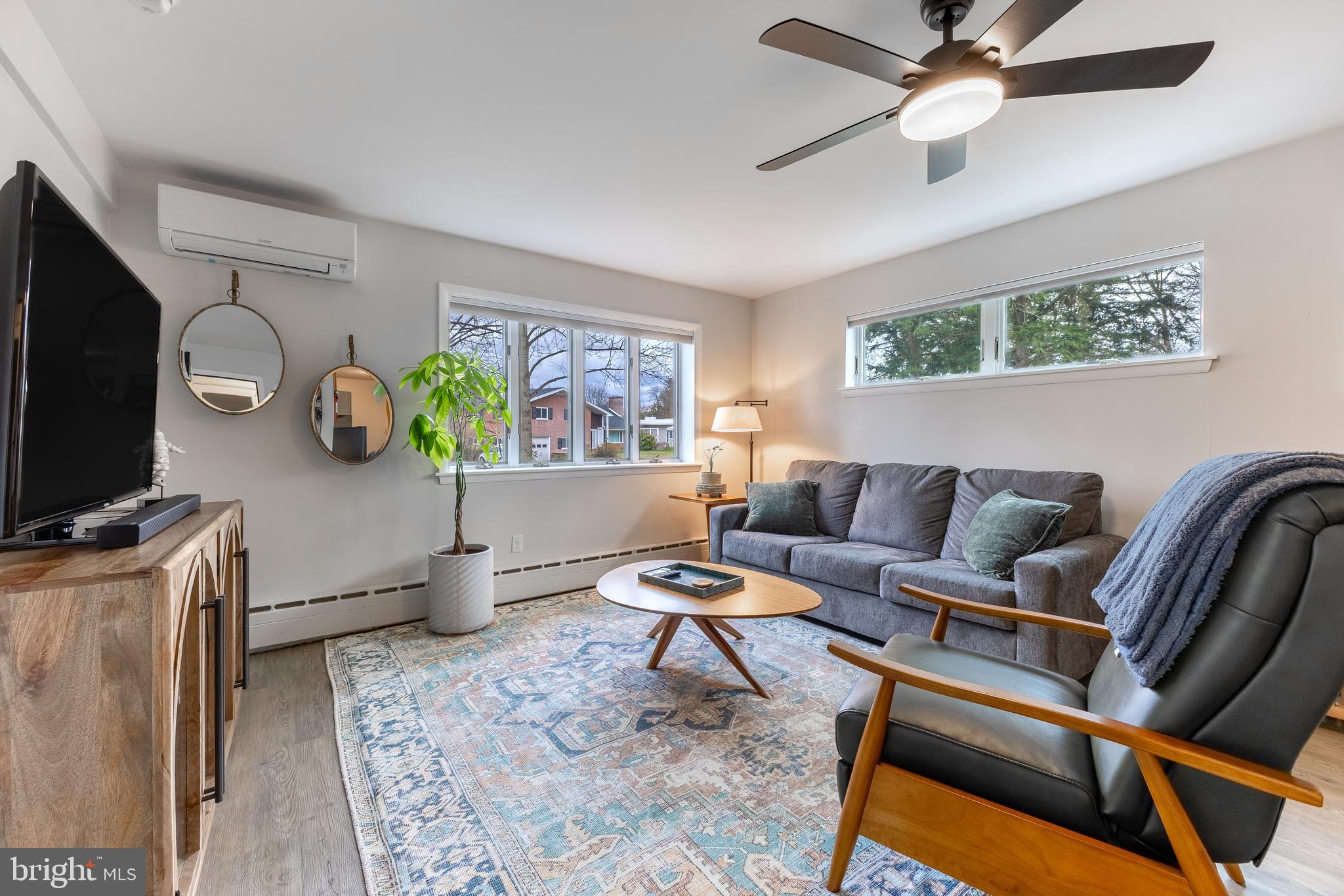 HOLMES-FOSTER - Residential