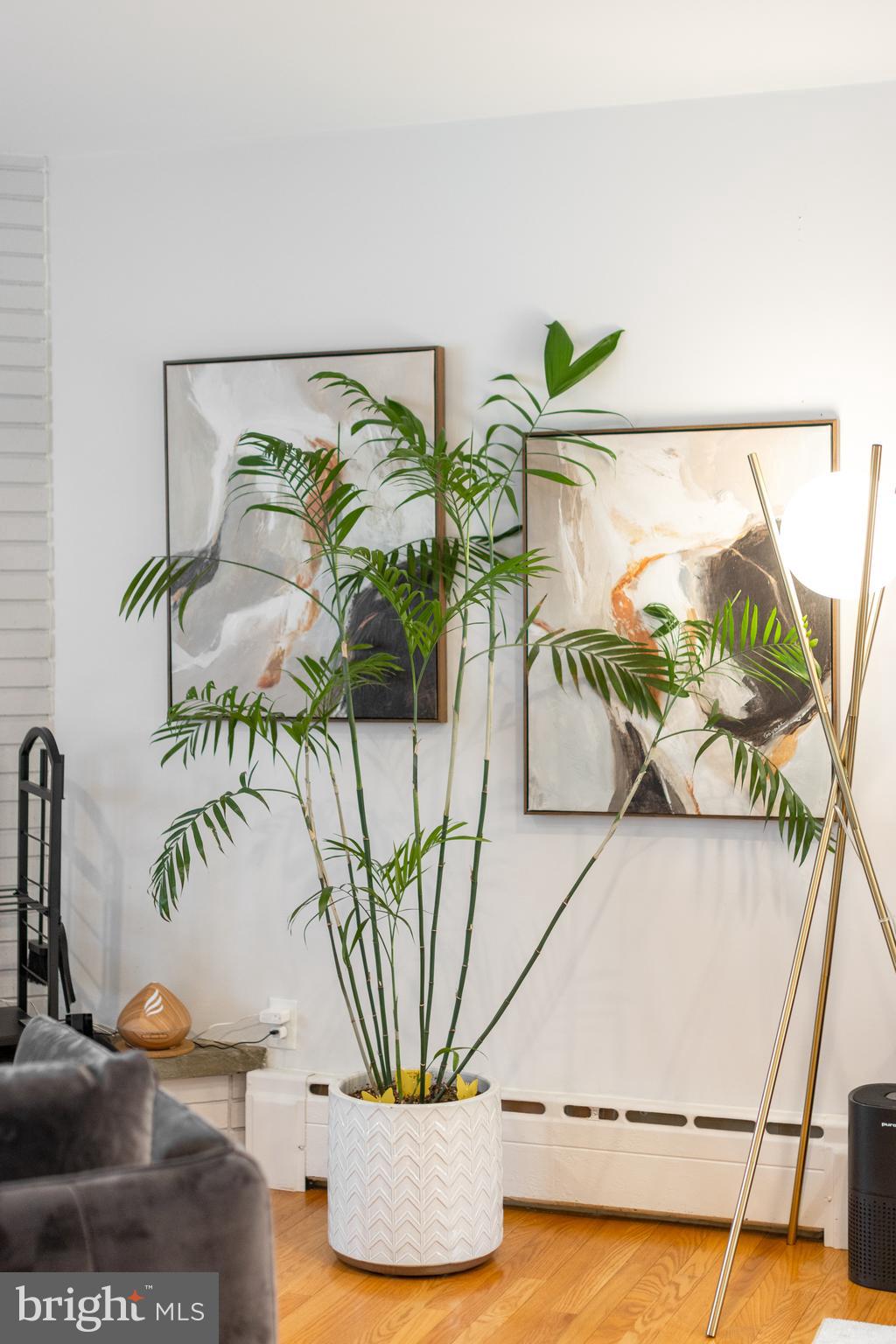 HOLMES-FOSTER - Residential