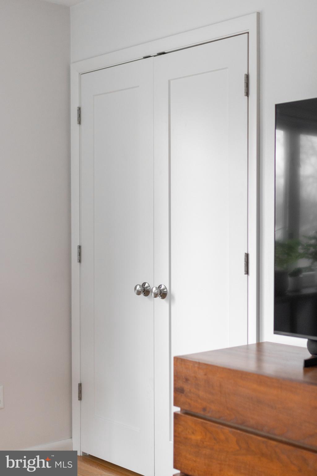 HOLMES-FOSTER - Residential