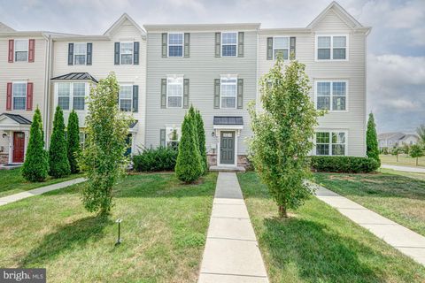 Photo of 138 Felix Drive, NEWARK, DE 19713 (MLS # DENC2087502)