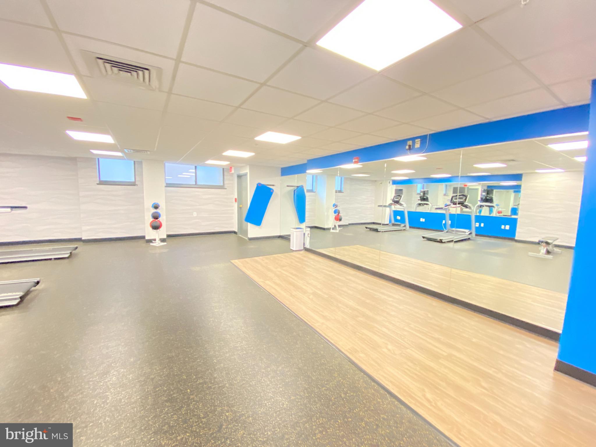 CRESCENT PLAZA - Residential