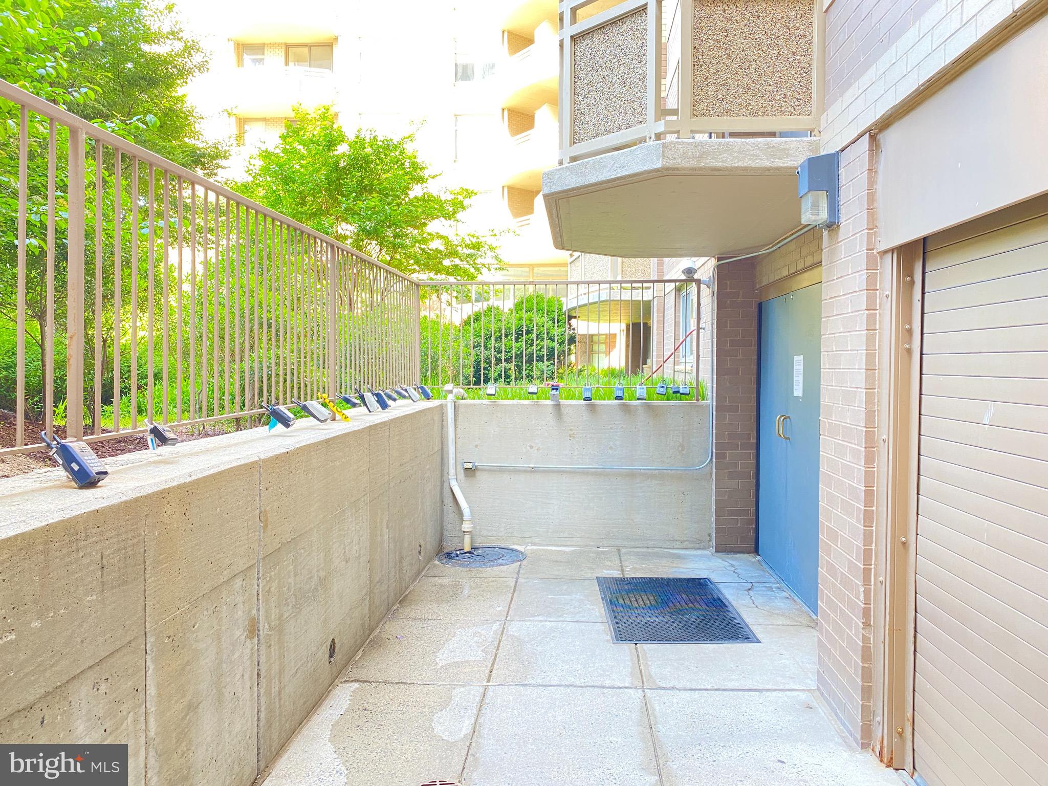 CRESCENT PLAZA - Residential