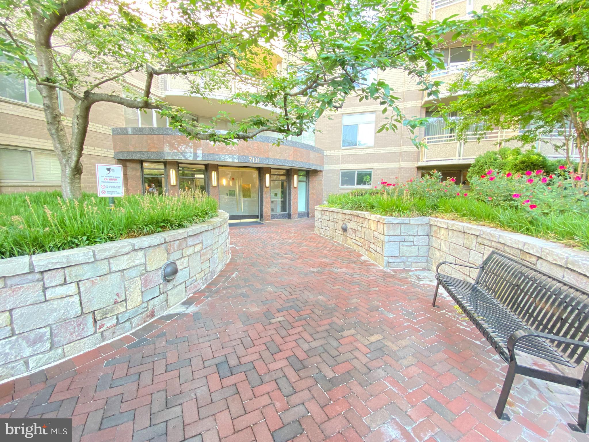 CRESCENT PLAZA - Residential