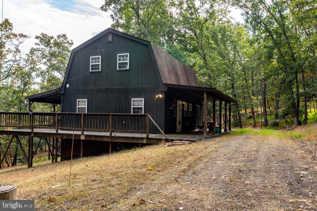WALNUT BOTTOM HIDEAWAY - Residential
