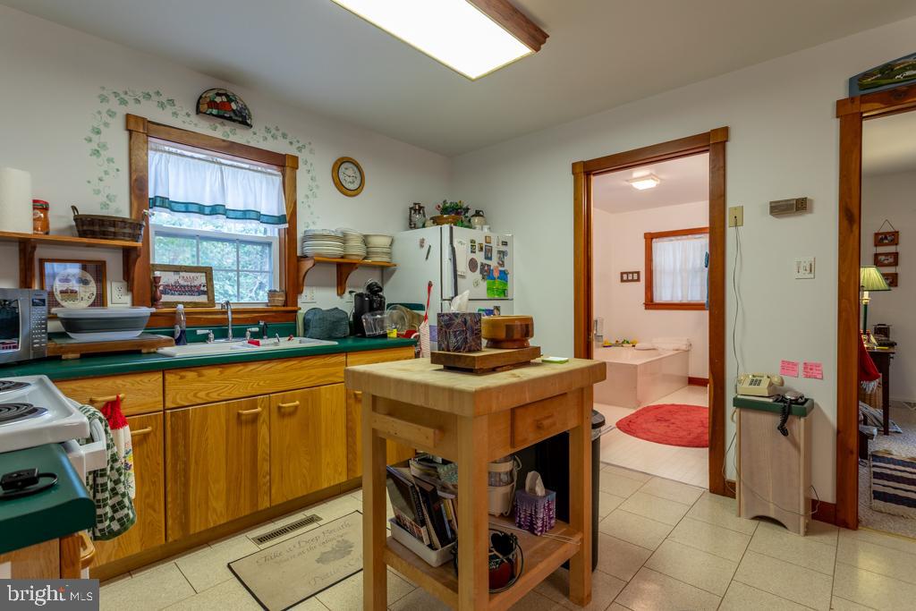 WALNUT BOTTOM HIDEAWAY - Residential