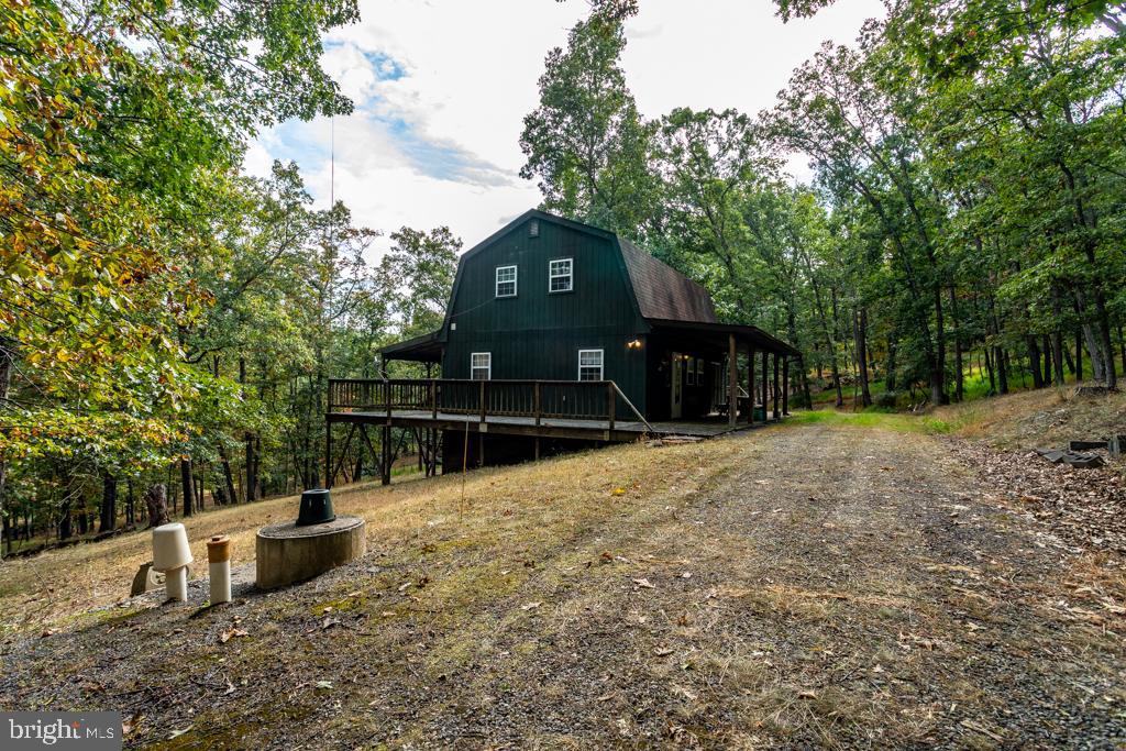 WALNUT BOTTOM HIDEAWAY - Residential