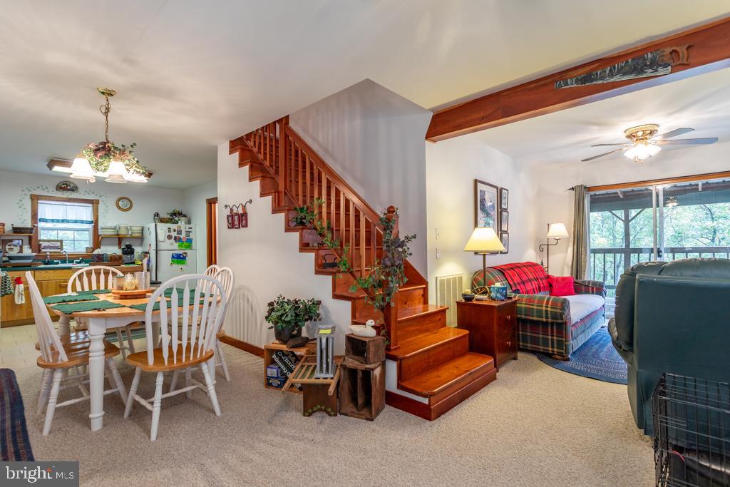 WALNUT BOTTOM HIDEAWAY - Residential