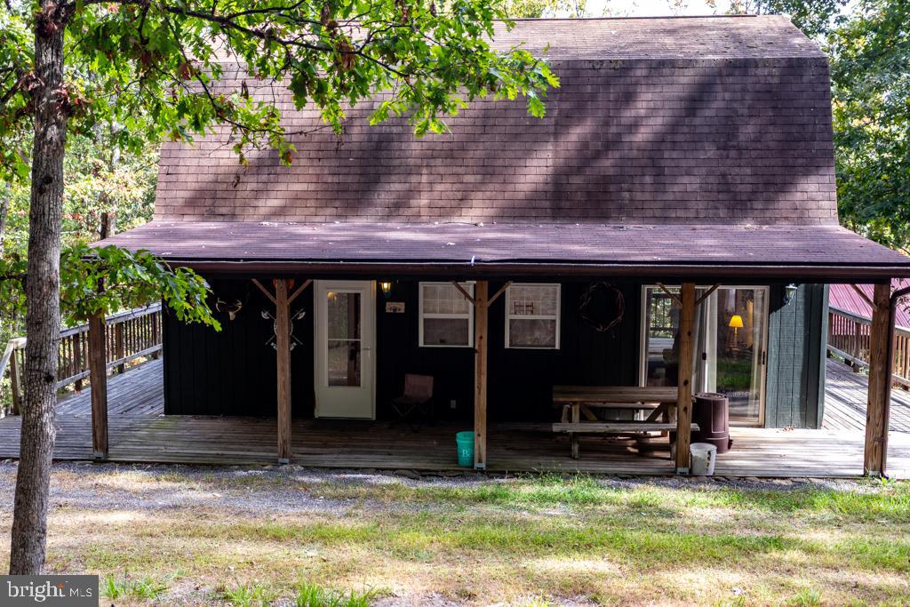 WALNUT BOTTOM HIDEAWAY - Residential