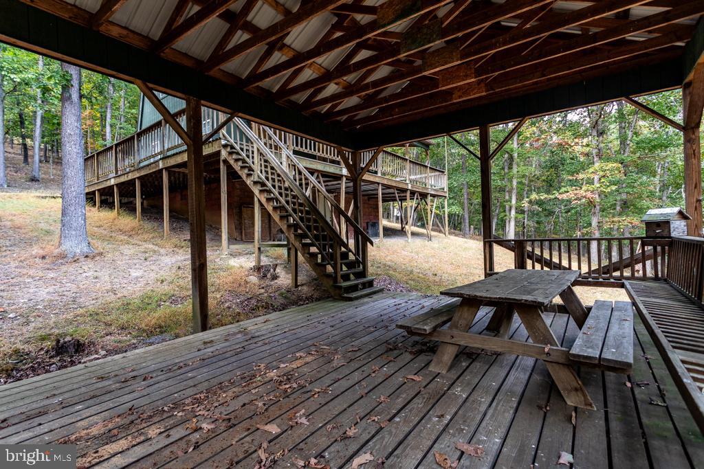 WALNUT BOTTOM HIDEAWAY - Residential