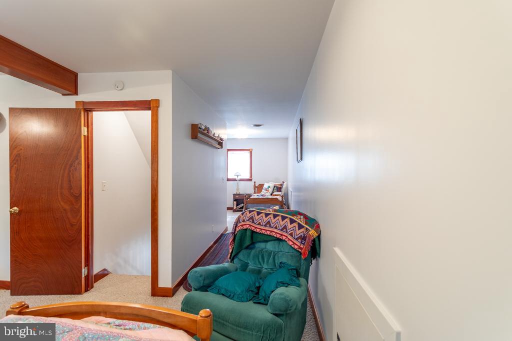 WALNUT BOTTOM HIDEAWAY - Residential