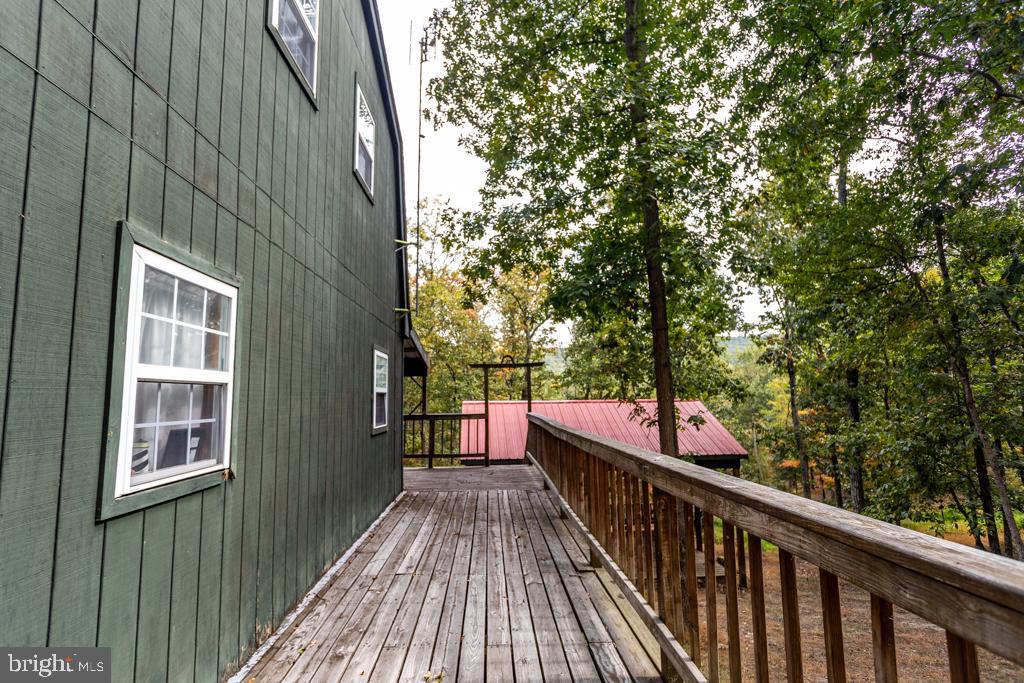 WALNUT BOTTOM HIDEAWAY - Residential