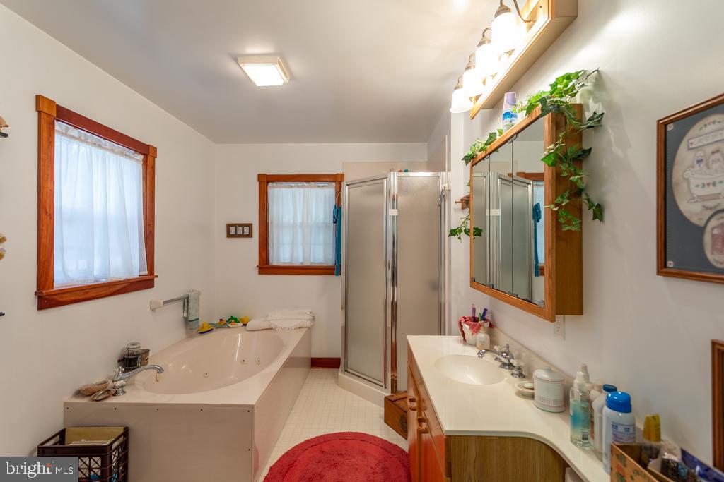 WALNUT BOTTOM HIDEAWAY - Residential