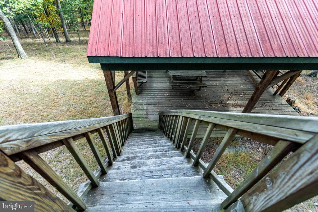 WALNUT BOTTOM HIDEAWAY - Residential