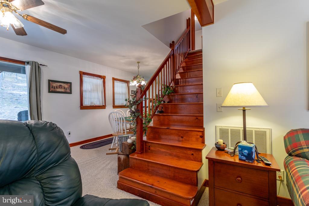 WALNUT BOTTOM HIDEAWAY - Residential