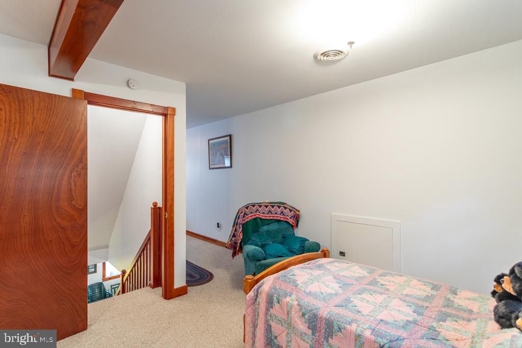 WALNUT BOTTOM HIDEAWAY - Residential