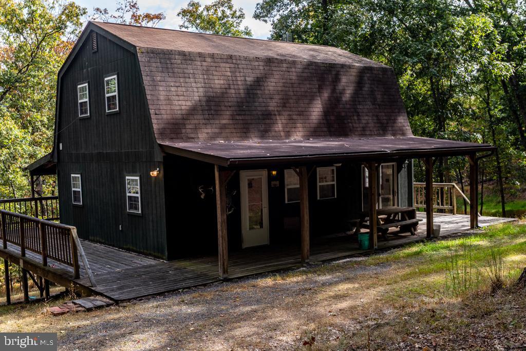 WALNUT BOTTOM HIDEAWAY - Residential