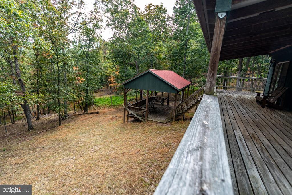 WALNUT BOTTOM HIDEAWAY - Residential