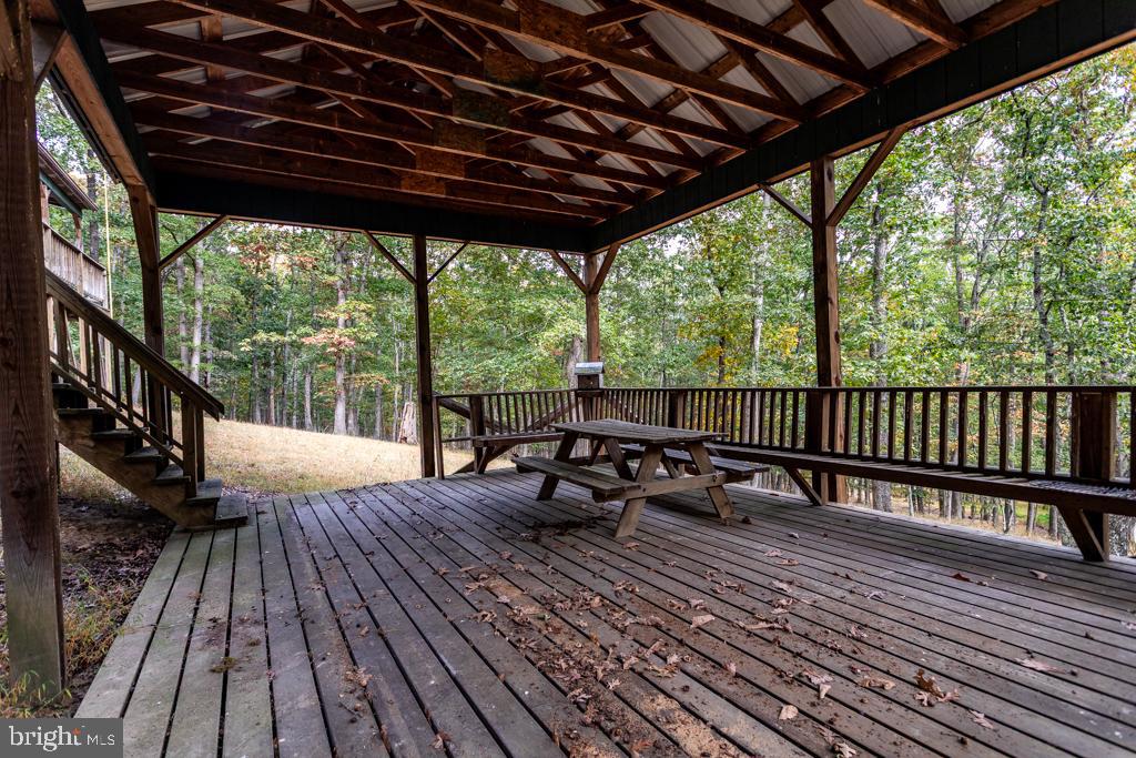 WALNUT BOTTOM HIDEAWAY - Residential