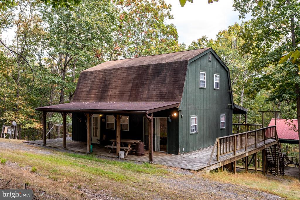 WALNUT BOTTOM HIDEAWAY - Residential
