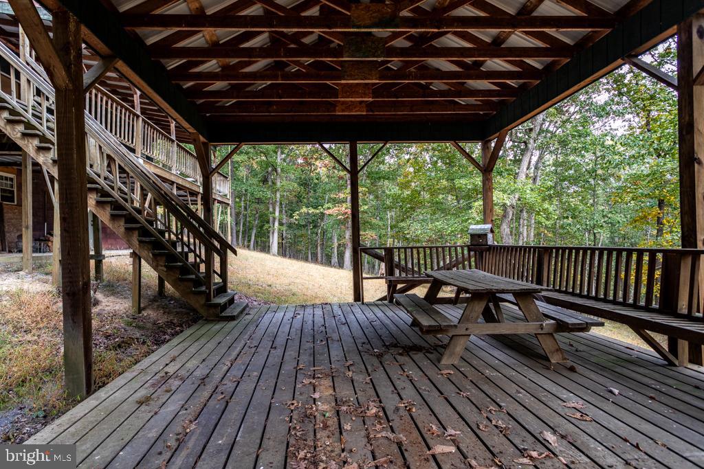 WALNUT BOTTOM HIDEAWAY - Residential