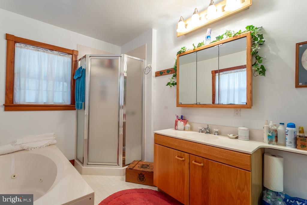 WALNUT BOTTOM HIDEAWAY - Residential