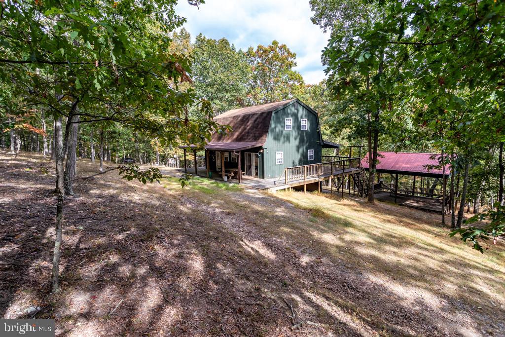 WALNUT BOTTOM HIDEAWAY - Residential