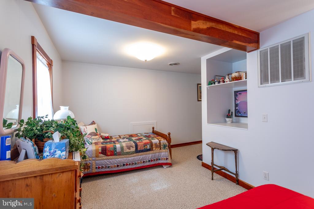 WALNUT BOTTOM HIDEAWAY - Residential