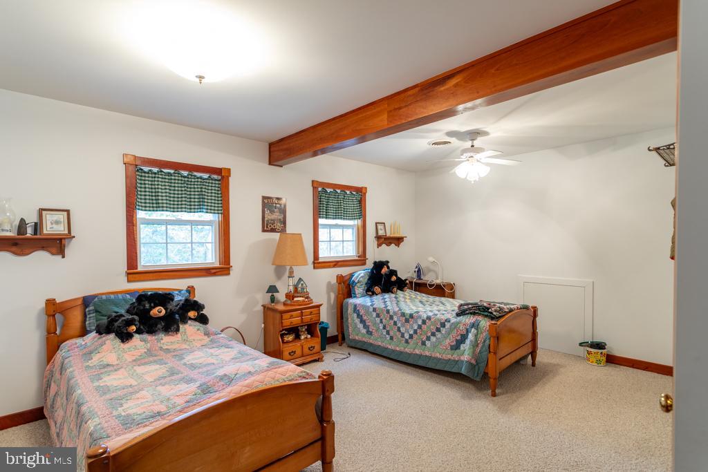 WALNUT BOTTOM HIDEAWAY - Residential