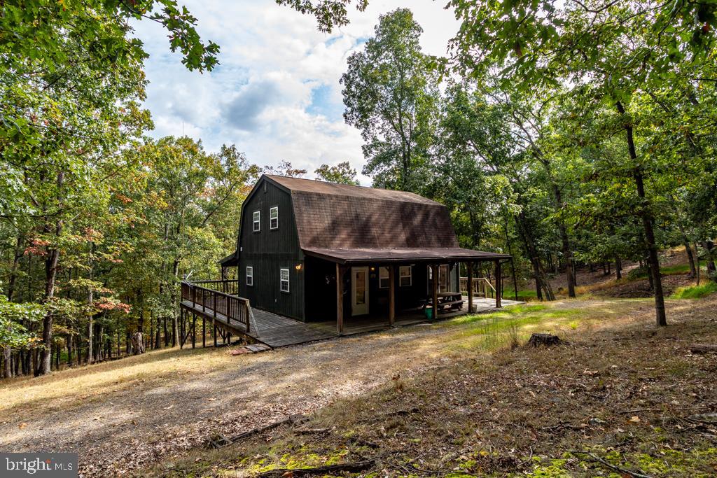 WALNUT BOTTOM HIDEAWAY - Residential