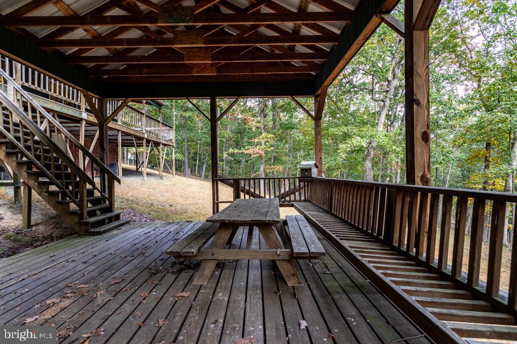 WALNUT BOTTOM HIDEAWAY - Residential